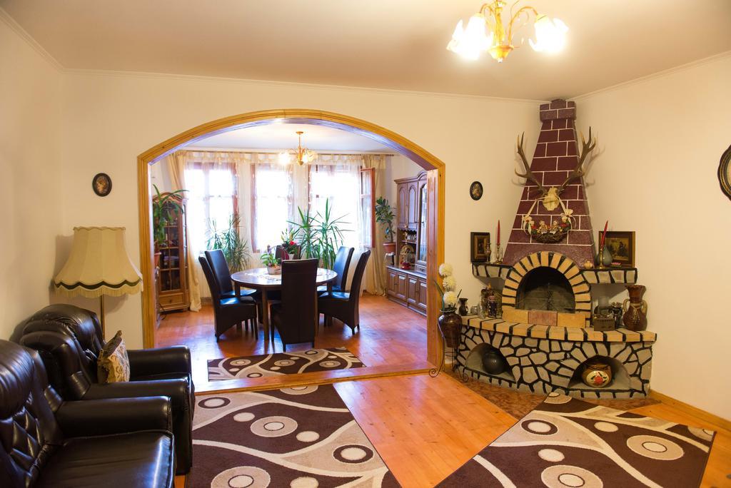 Casa Andreea Hotel ซูเจวิตซา ภายนอก รูปภาพ